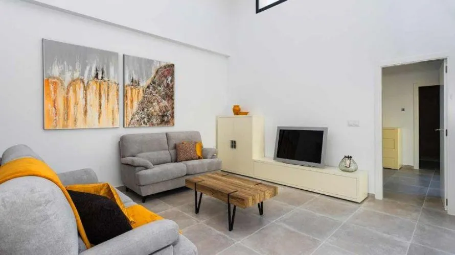 Villa de 3 dormitorios en Daya Nueva, España No. 1728