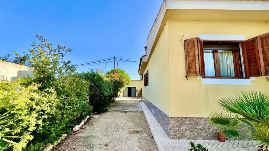 Villa de 3 dormitorios en Daya Vieja, España No. 1705 № 13