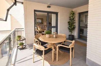 Apartamento de 3 dormitorios en Alicante, España No. 1730