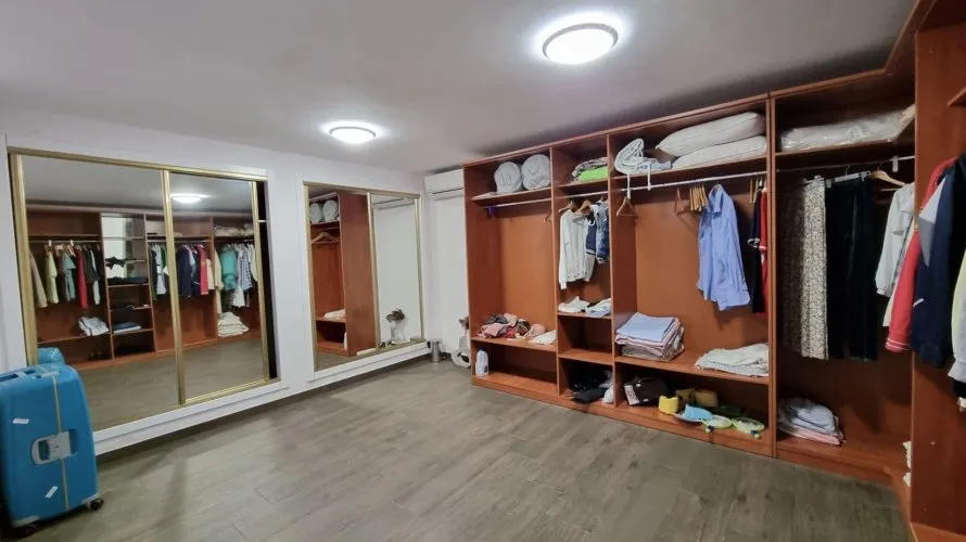 Apartamento de 670m² en Torrevieja, España No. 1701 № 3