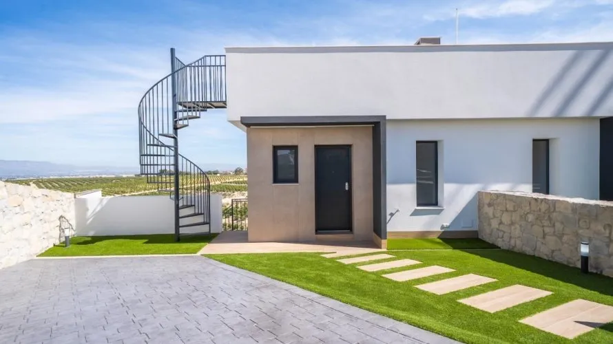 Villa de 6 dormitorios en Algorfa, España No. 1745 № 1