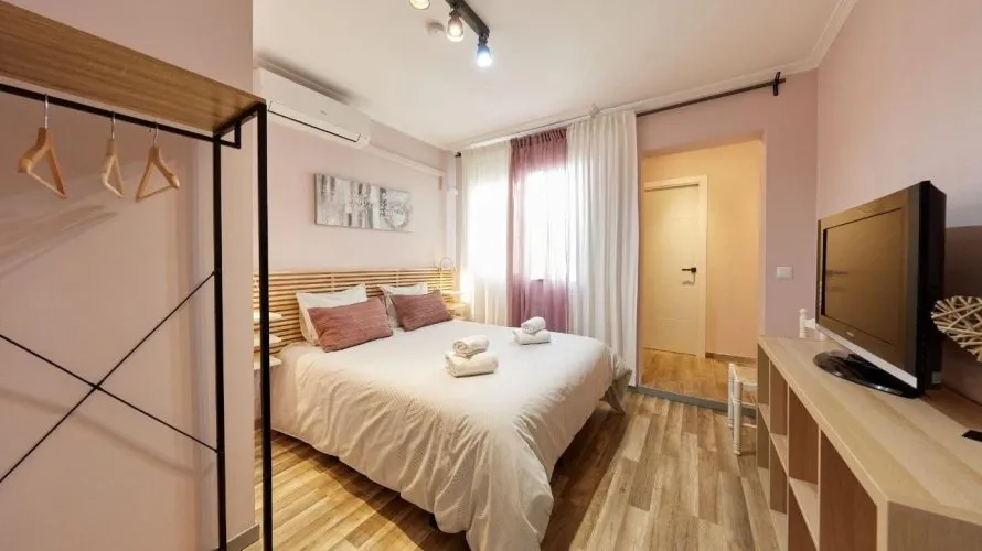 Hotel de 2 dormitorios en Alicante, España No. 1789 № 13