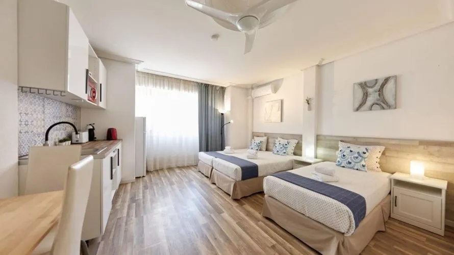 Hotel de 2 dormitorios en Alicante, España No. 1789 № 19