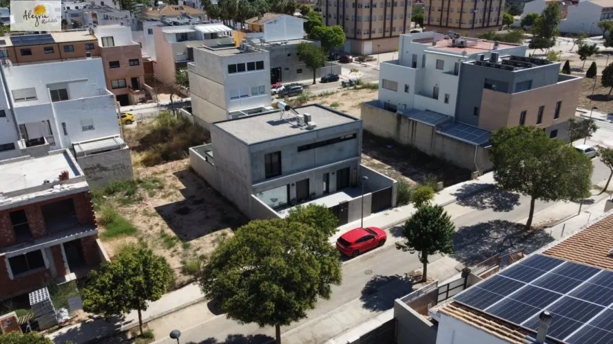 Villa de 3 dormitorios en Algemesí, España No. 1771 № 24