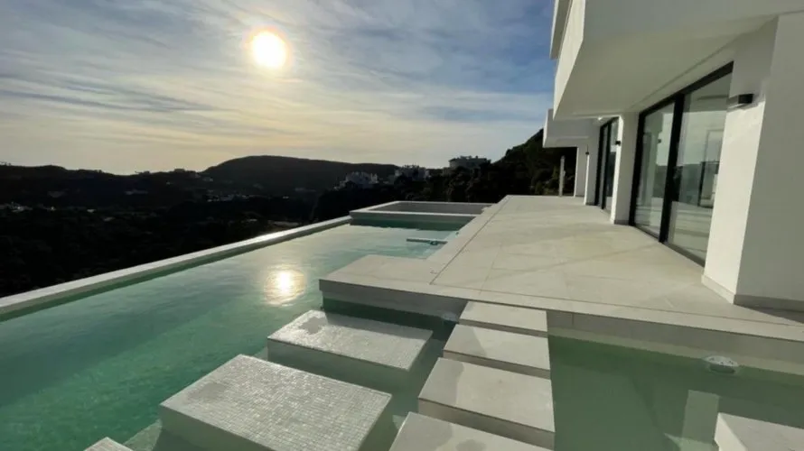 Villa de 5 chambres à Benahavis, Spain No. 269 № 4