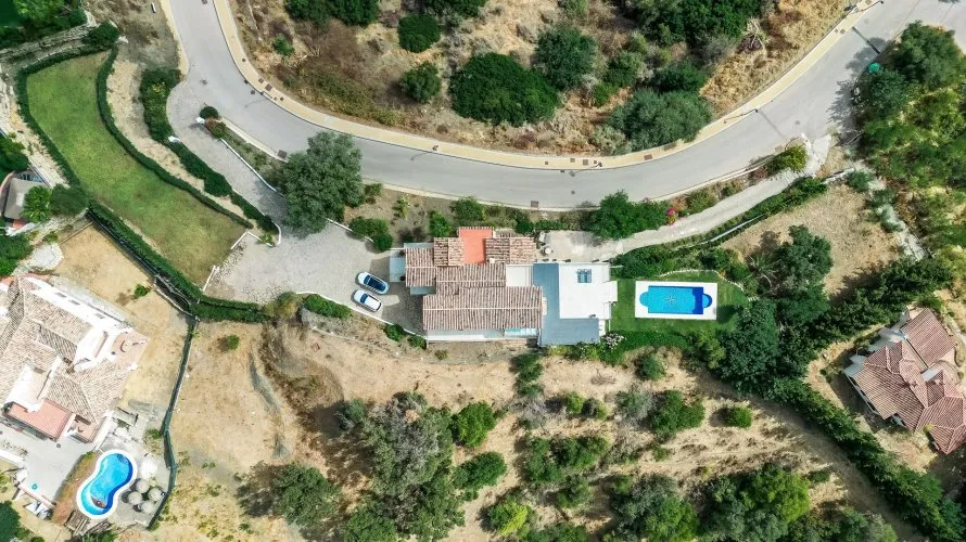 Villa de 5 chambres à Estepona, Spain No. 357