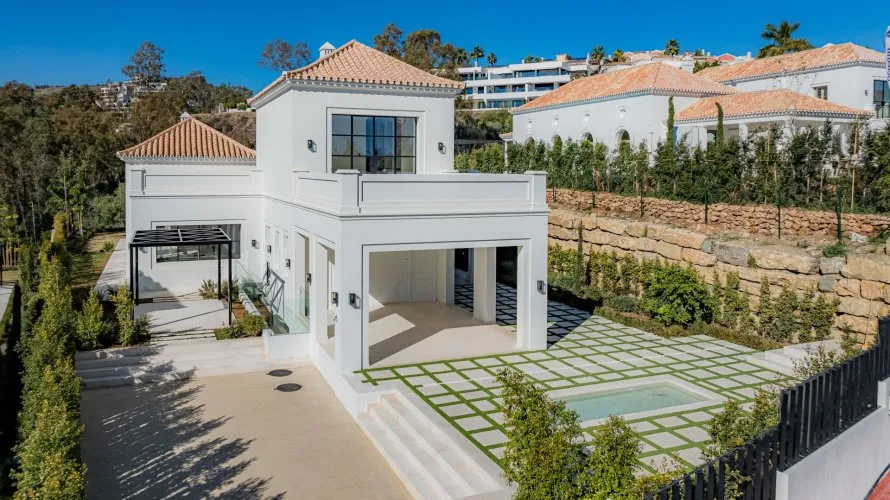 Villa de 4 chambres à Nueva Andalucia, Spain No. 197 № 27