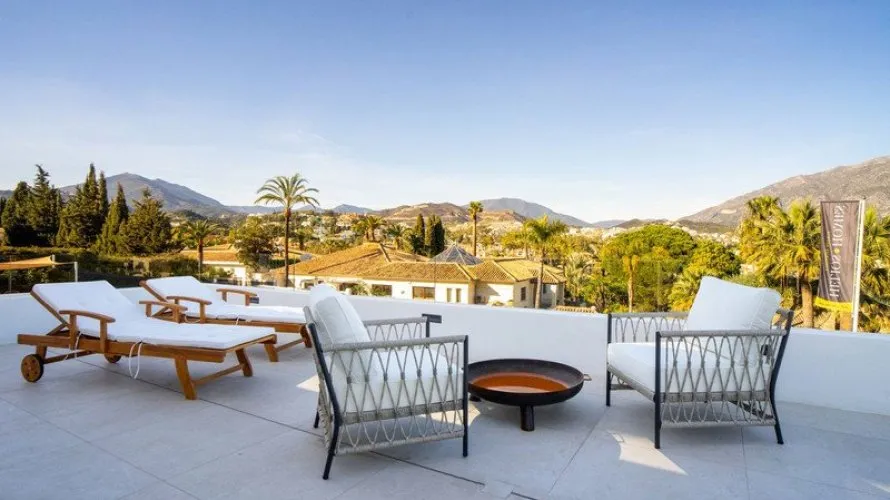 Villa de 5 chambres à Nueva Andalucia, Spain No. 348 № 15