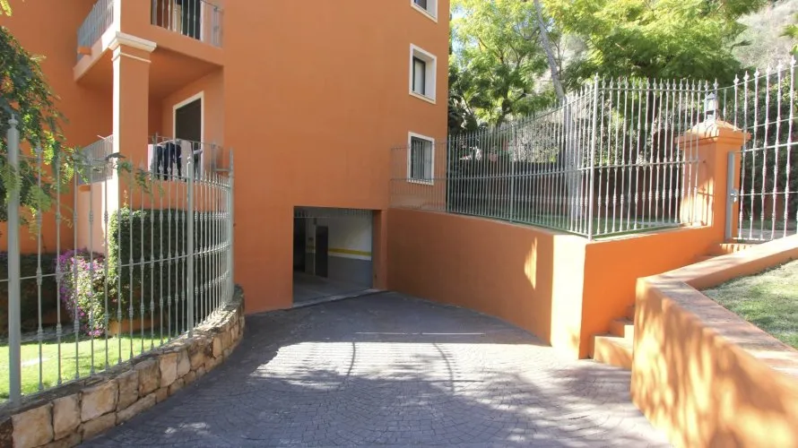Duplex de 3 chambres à Benahavis, Spain No. 296 № 27