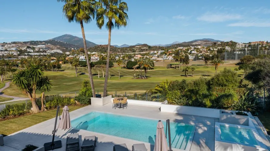 Villa de 5 chambres à Nueva Andalucia, Spain No. 160 № 9