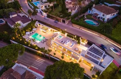 Villa de 5 chambres à Marbella, Spain No. 288