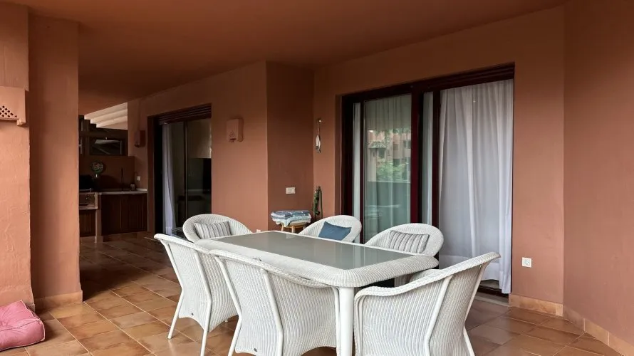 Apartment de 4 chambres à Estepona, Spain No. 185 № 2
