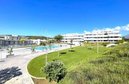 Penthouse de 2 chambres à Estepona, Spain No. 472