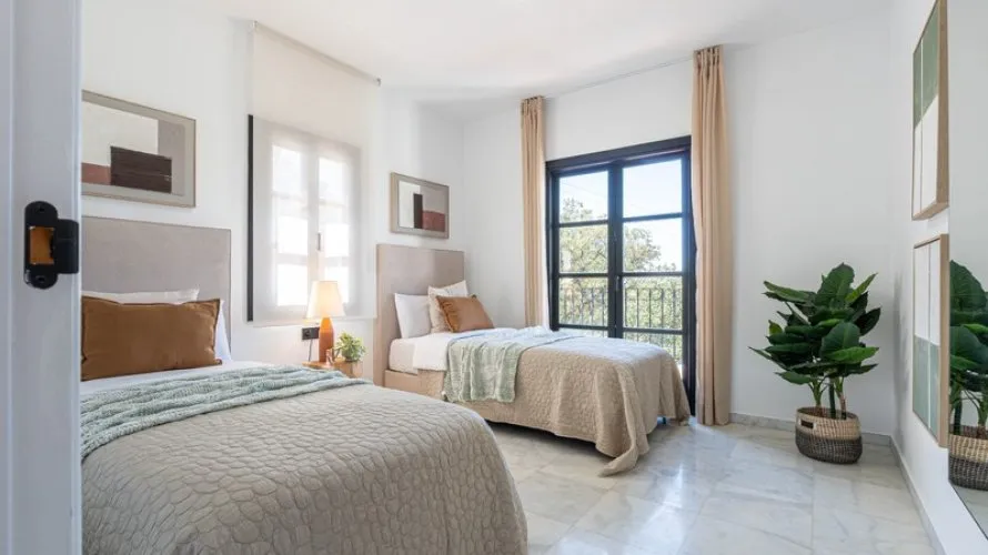 Villa de 6 chambres à Marbella, Spain No. 528 № 19