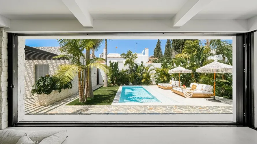 Villa de 4 chambres à Nueva Andalucia, Spain No. 238 № 3