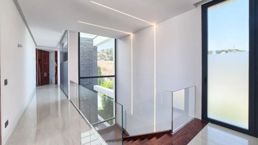 Villa de 6 chambres à Nueva Andalucia, Spain No. 248 № 28
