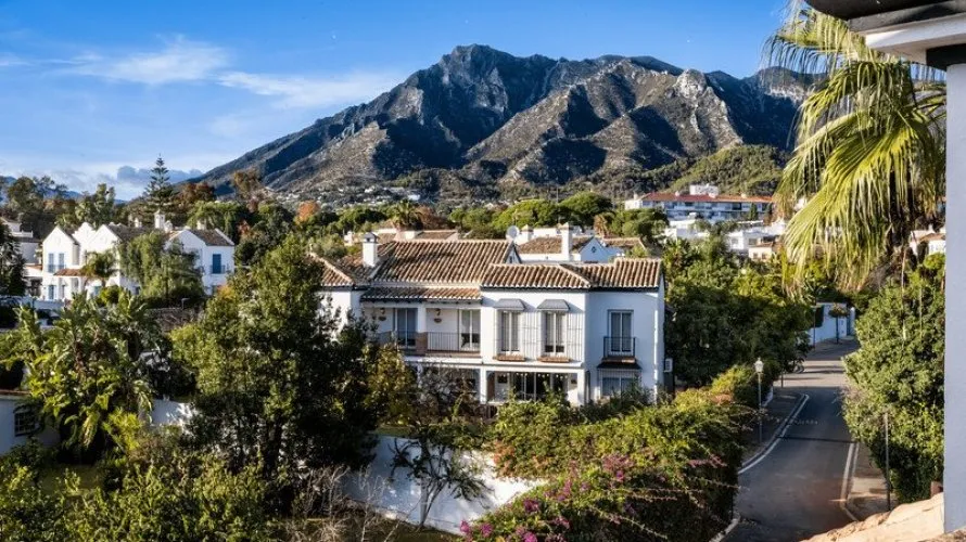 House de à Marbella, Spain No. 334 № 13