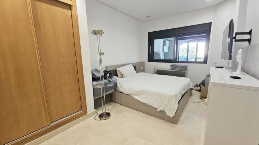 Apartment de 3 chambres à Marbella, Spain No. 606 № 9