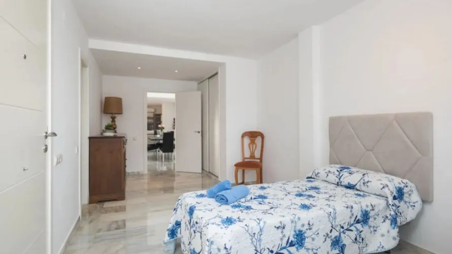 Townhouse de 4 chambres à Badajoz, Spain No. 517 № 12
