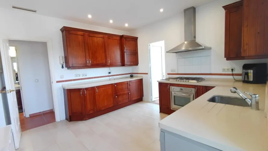 Villa de 5 chambres à Sotogrande, Spain No. 292 № 27