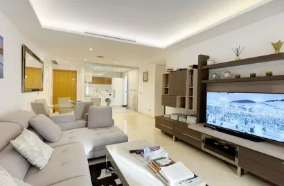 Apartment de 3 chambres à Cortes (San Pedro De Alcantara), Spain No. 232