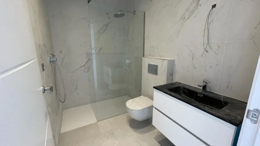 Villa de 5 chambres à Benahavis, Spain No. 269 № 17