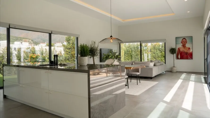 Villa de 4 chambres à Estepona, Spain No. 356 № 28