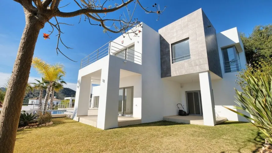 Villa de 4 chambres à Benahavis, Spain No. 261 № 16