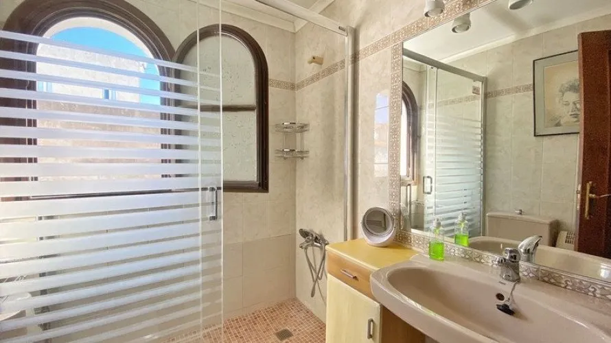 Duplex de 3 chambres à Marbella, Spain No. 502 № 23