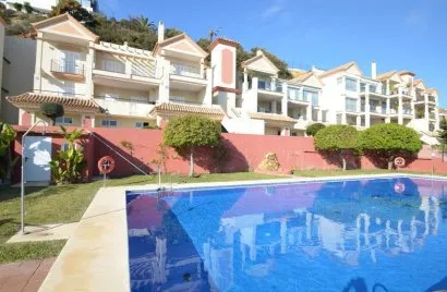 Apartment de 3 chambres à Manilva, Spain No. 447