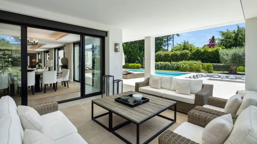 Villa de 5 chambres à Nueva Andalucia, Spain No. 402 № 10