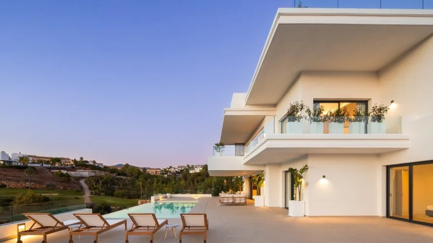 Villa de 5 chambres à Estepona, Spain No. 333 № 20