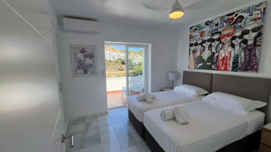 Duplex de 4 chambres à Mijas Costa, Spain No. 565 № 4