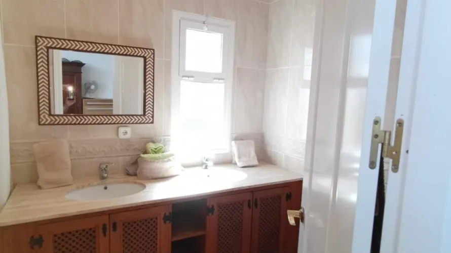 Villa de 5 chambres à Sotogrande, Spain No. 292 № 12