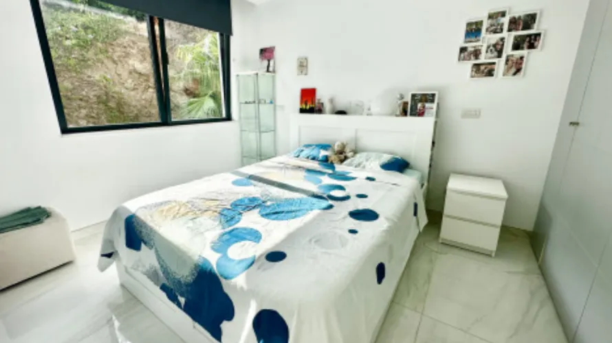 Villa de 5 chambres à Mijas Costa, Spain No. 339 № 6
