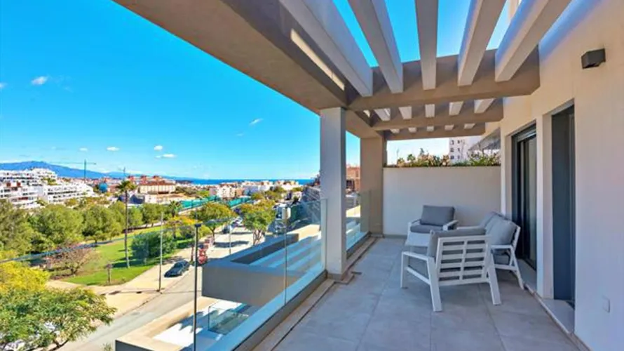 Apartment de 3 chambres à Estepona, Spain No. 335 № 5
