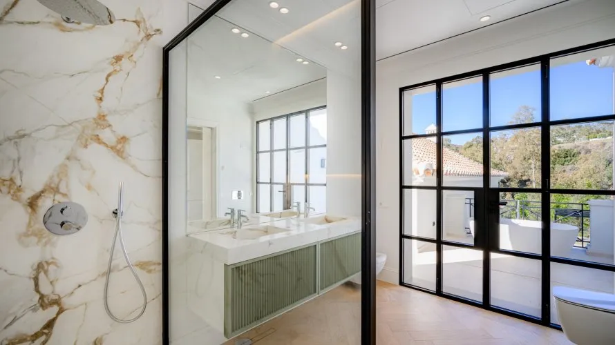 Villa de 4 chambres à Nueva Andalucia, Spain No. 197 № 11