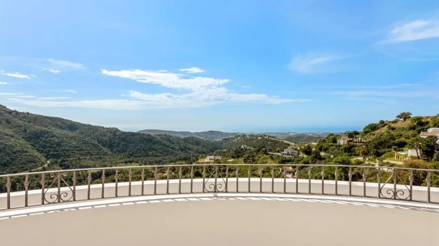 Villa de 5 chambres à Benahavis, Spain No. 499 № 4
