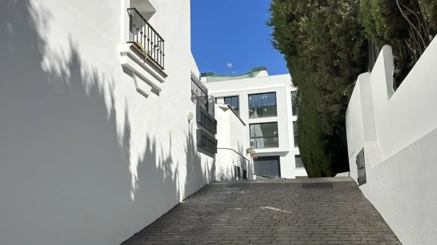 Townhouse de 3 chambres à Benahavis, Spain No. 630 № 17