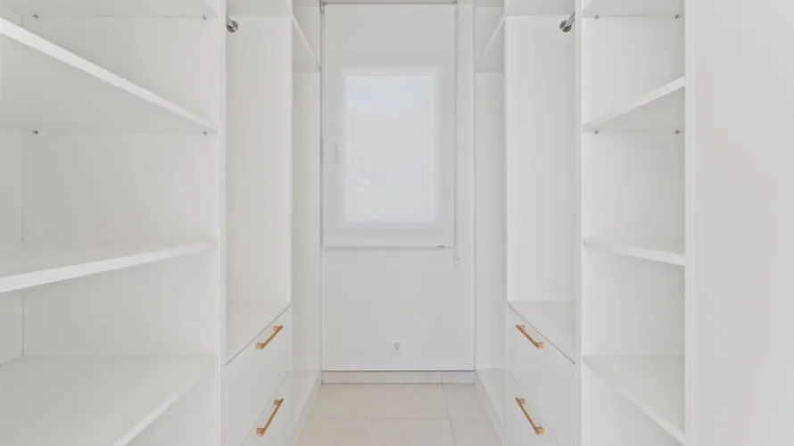 Villa de 4 chambres à Marbella, Spain No. 529 № 18