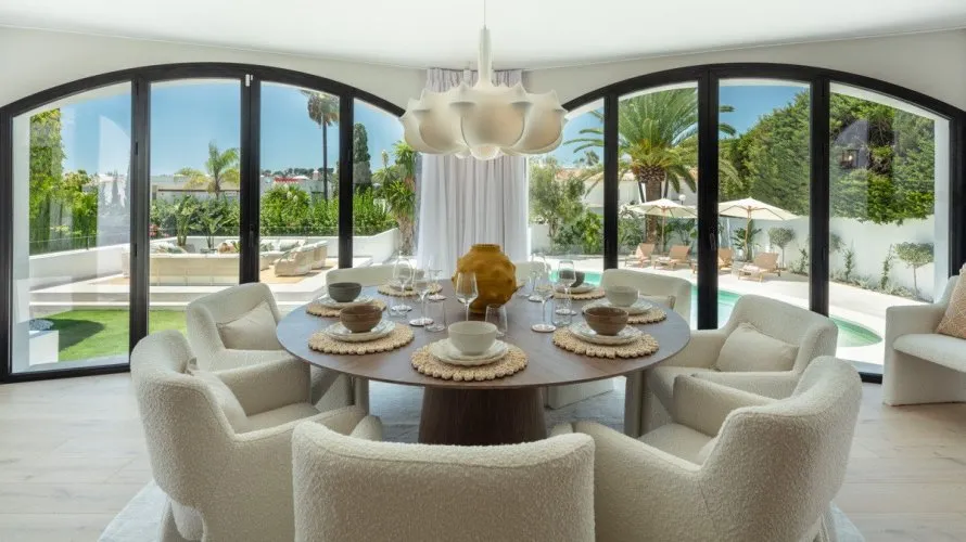 Villa de 5 chambres à Nueva Andalucia, Spain No. 286 № 2