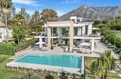 Villa de 6 chambres à Marbella, Spain No. 419