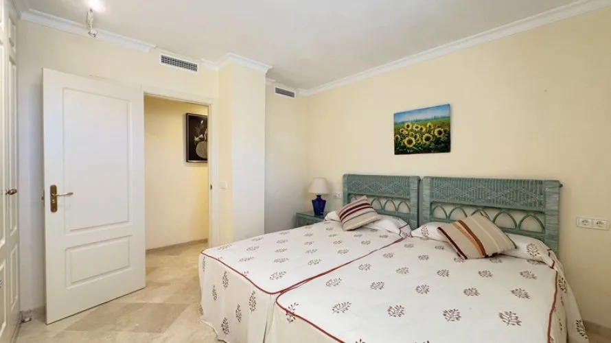 Duplex de 4 chambres à Casares, Spain No. 470 № 13