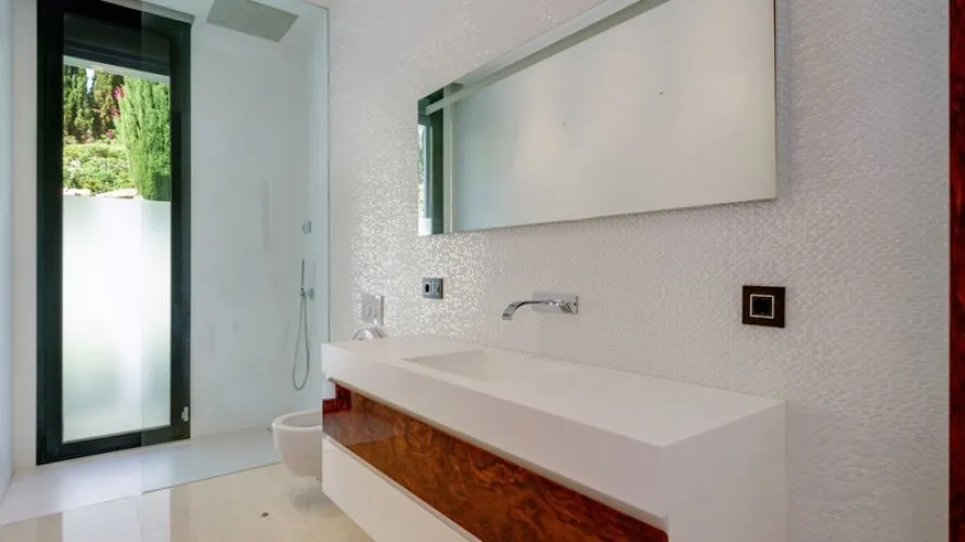Villa de 6 chambres à Nueva Andalucia, Spain No. 248 № 3