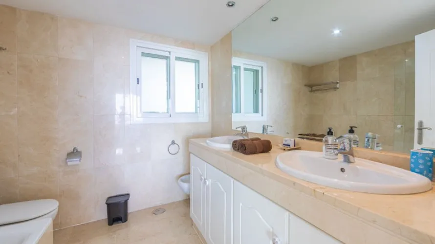 Penthouse de 3 chambres à Estepona, Spain No. 476 № 14