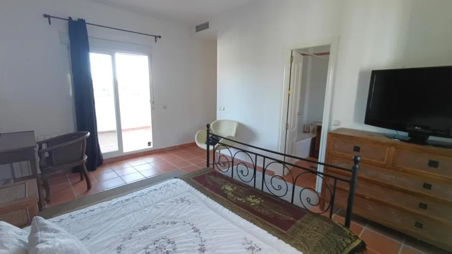 Villa de 5 chambres à Sotogrande, Spain No. 292 № 10