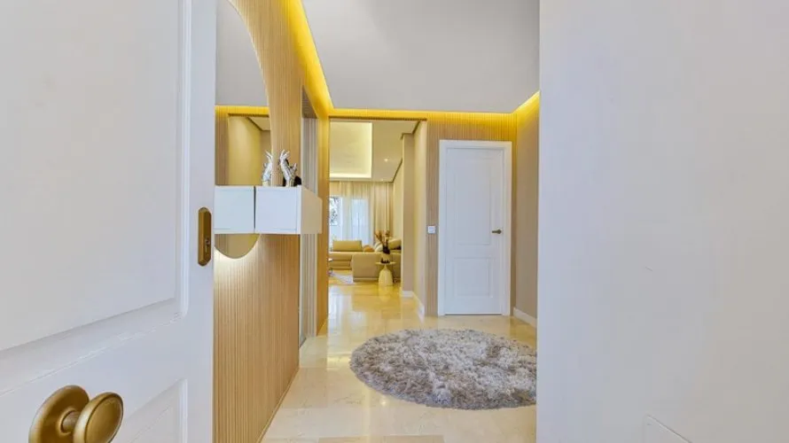 Apartment de 2 chambres à Marbella, Spain No. 553 № 3