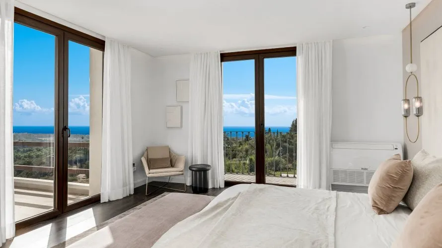 Villa de 5 chambres à Estepona, Spain No. 357 № 3
