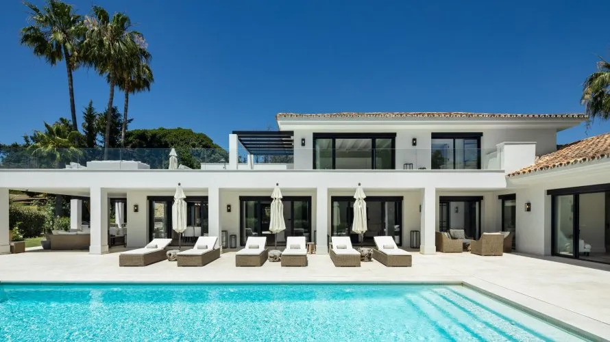 Villa de 5 chambres à Nueva Andalucia, Spain No. 402 № 9