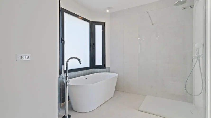 Villa de 4 chambres à Marbella, Spain No. 529 № 17